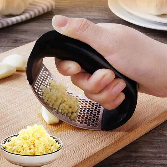 Effortless Stainless Steel Garlic Crusher – Rocking Garlic Press & Mincer for Quick Prep